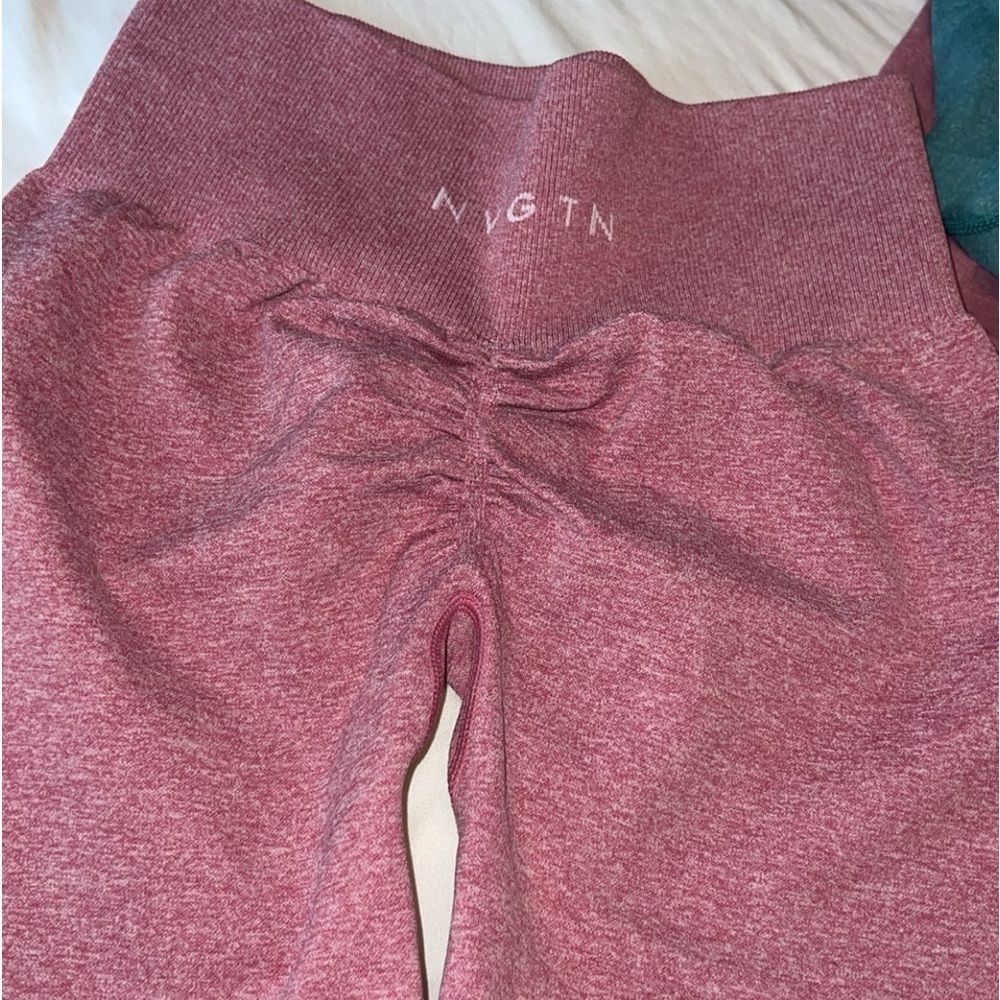 NVGTN scrunch shorts